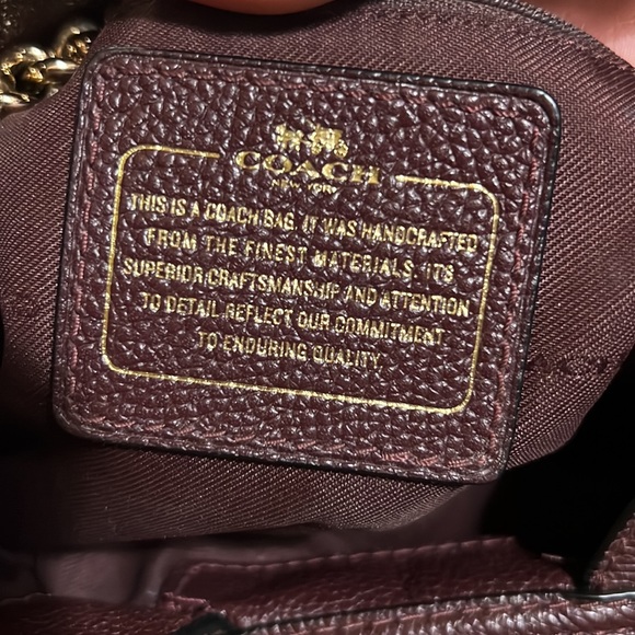 Burgundy Coach purse with matching long wallet - Picture 13 of 17